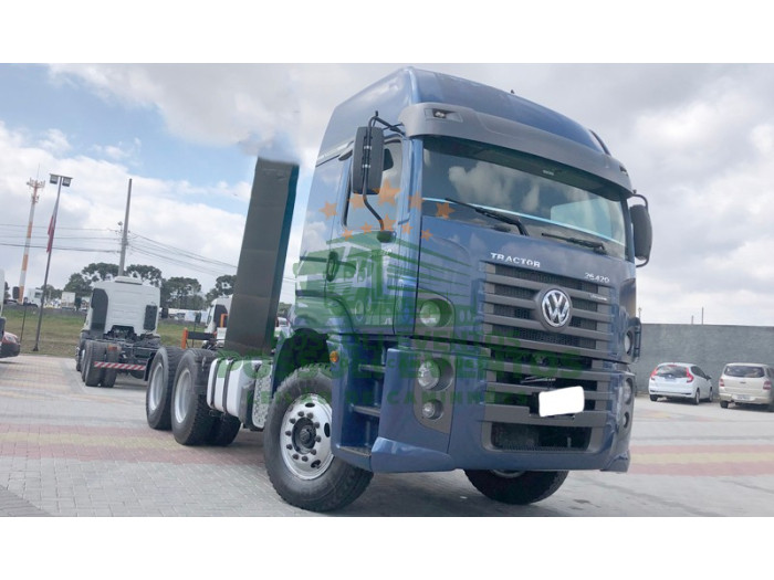 VOLKSWAGEN 26 420 2014 – 6X4 – TETO ALTO – CAB. LEITO – 6CC