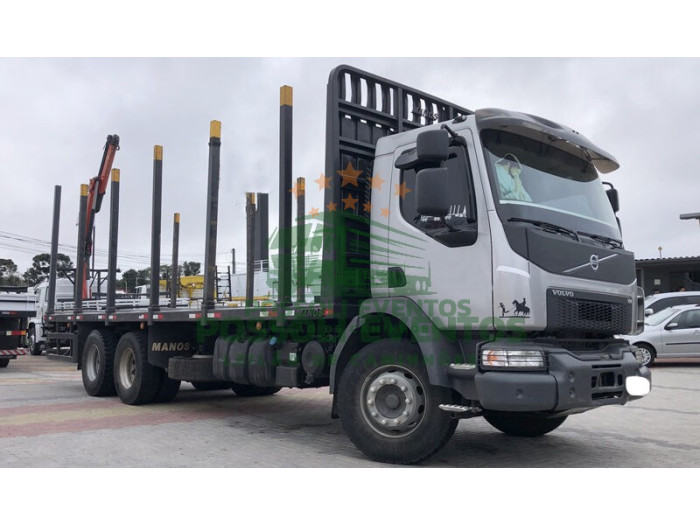 VOLVO VM330 2017 – 6X4 – COM CARROCERIA TRANSTORA