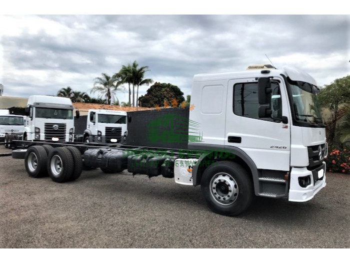 MERCEDES BENZ MB2426 2012