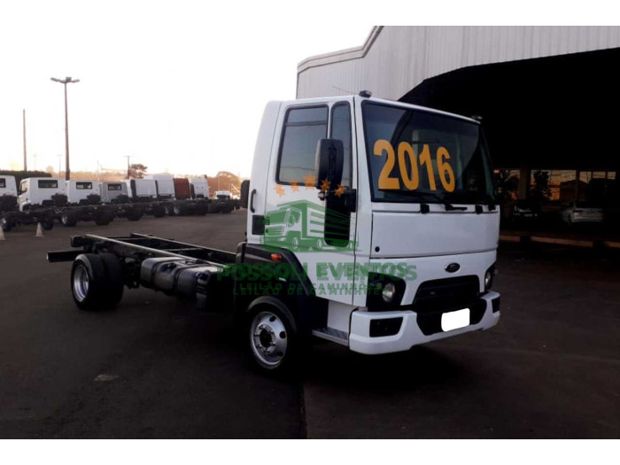 FORD CARGO816 2016