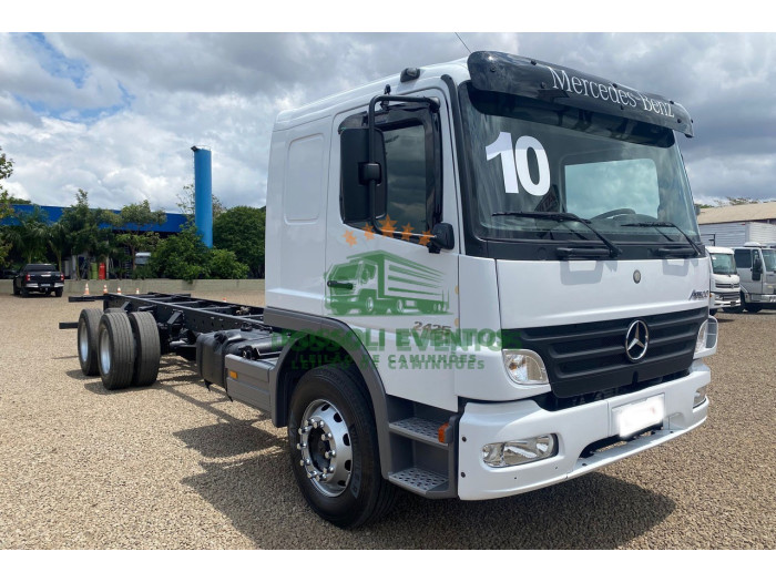 MERCEDES BENZ MB2425 2010
