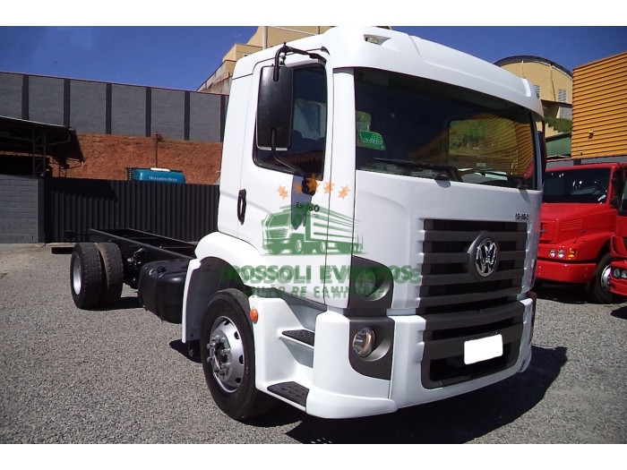 VOLKSWAGEN 13 180 2010 1