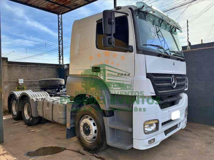 MERCEDES BENZ MB2544 2010