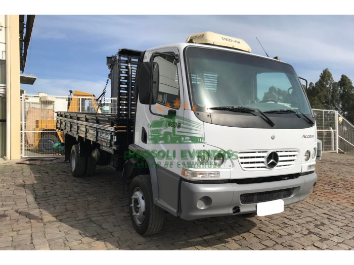 MERCEDES BENZ MB915 2011