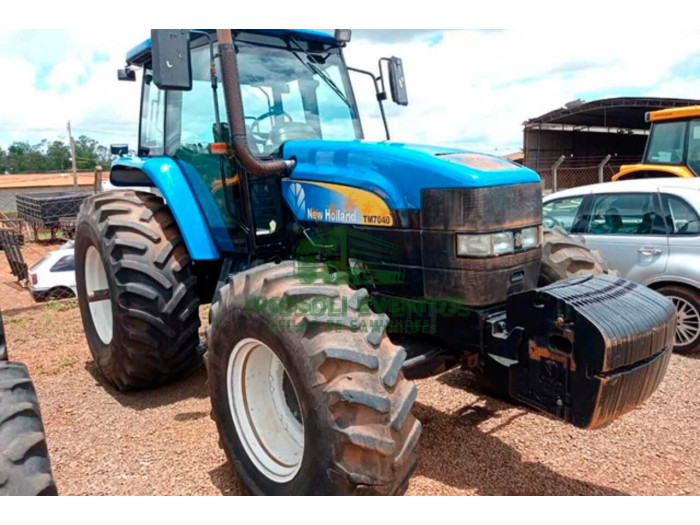 NEW HOLLAND TM 7040 2012