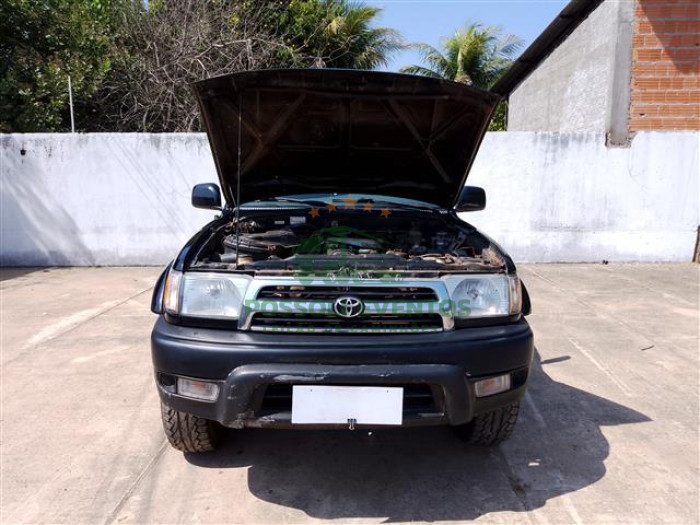 TOYOTA HILUX SW4 D 2000