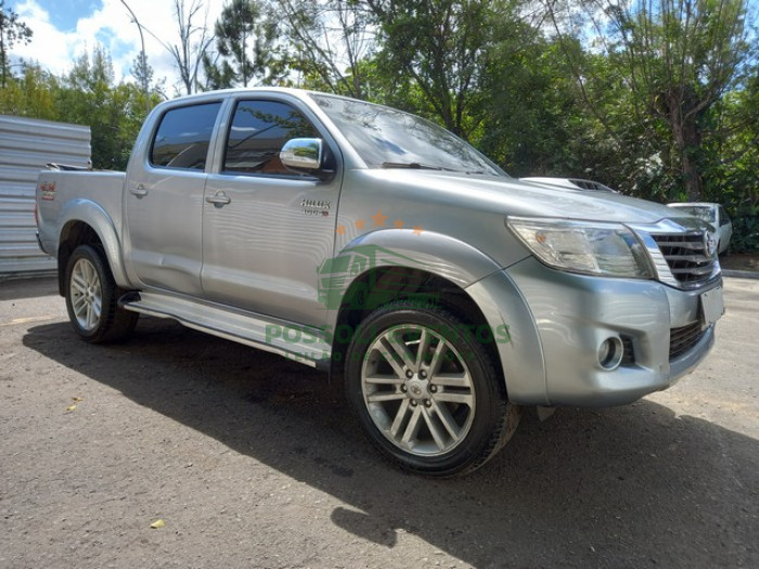 TOYOTA HILUX CD4X4 SRV 2015