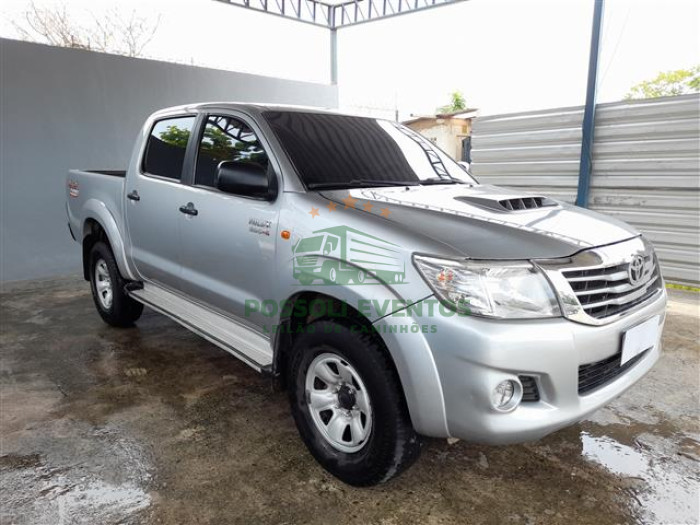 TOYOTA HILUX CD 4X4 STD 2015