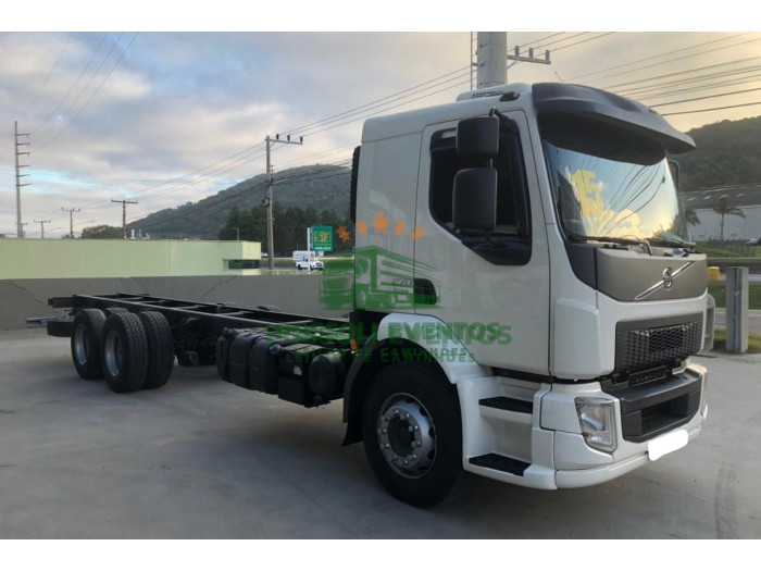 VOLVO VM270 2015